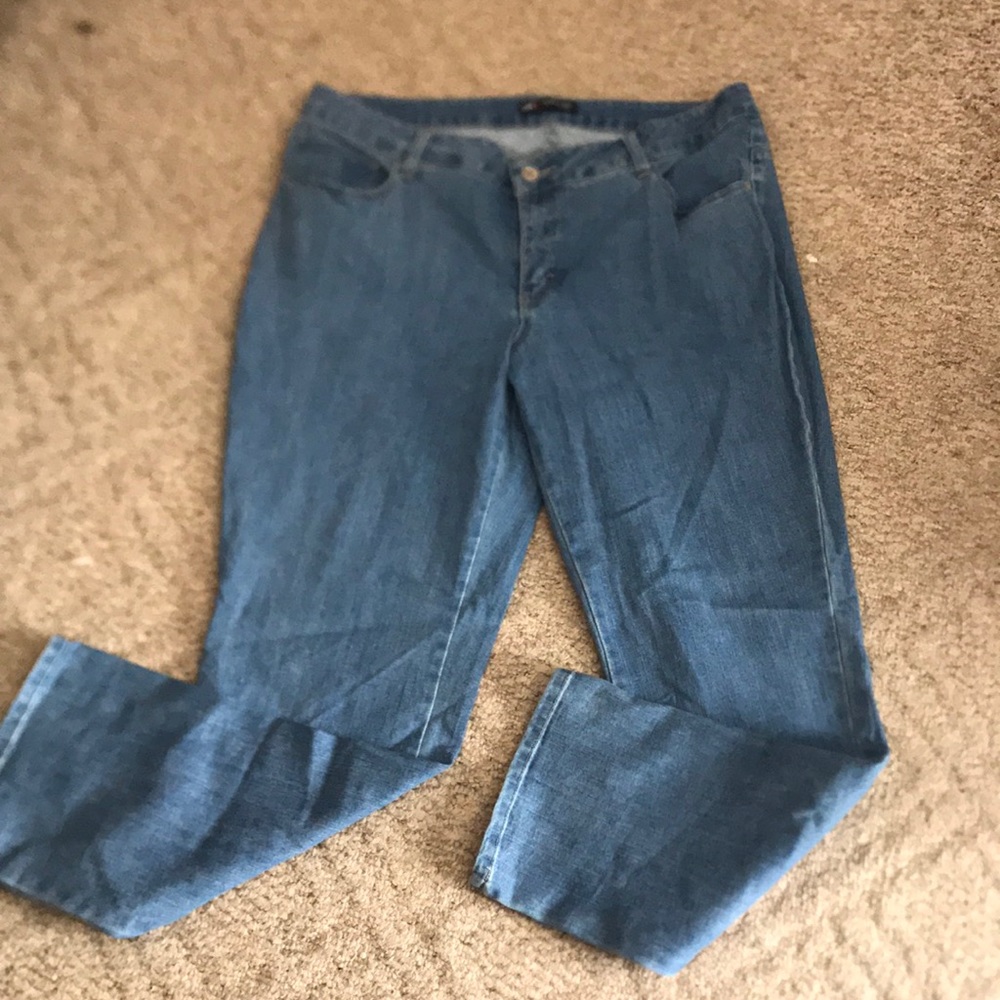 Women’s Lee 18W Medium Classic Fit Blue Jeans